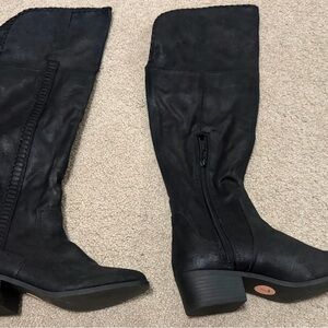 Black Knee-High Women's Riding Boots